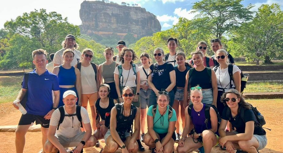Groepsfoto Sigiriya Lion Rock Groepsfoto Sigiriya Lion Rock